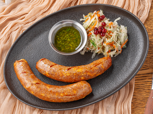 Колбаски с сыром чеддер