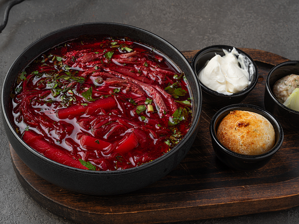 Борщ с подкопченой телятиной 